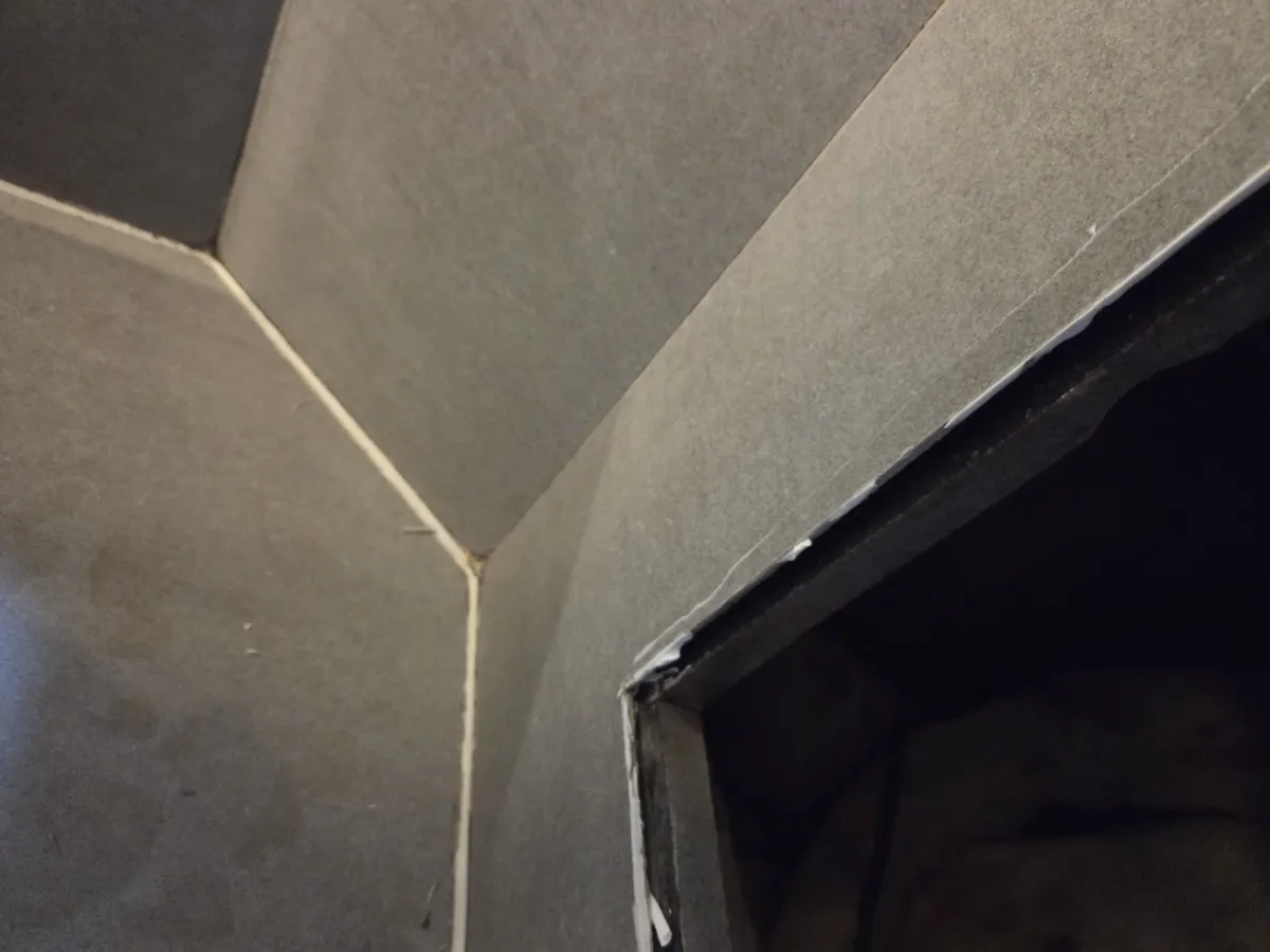 부산 해운대 제니스 58층 월풀욕조 모터 및 배수구 교체 코너형 월풀욕조 점검구 개방 모습